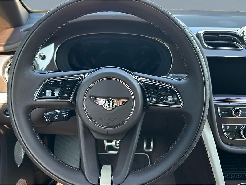 Bentley Bentayga EWB - fotka 11 z 11