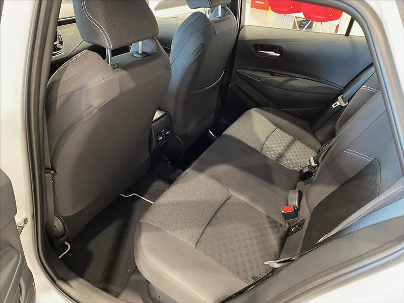 Toyota Corolla (2025) 1,8 hybrid 140 koní  Comfort + - fotka 12 z 14