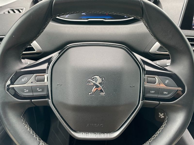 Peugeot 3008 (2020) 1.2PT 96kW! Allure! Navigace! - fotka 22 z 35