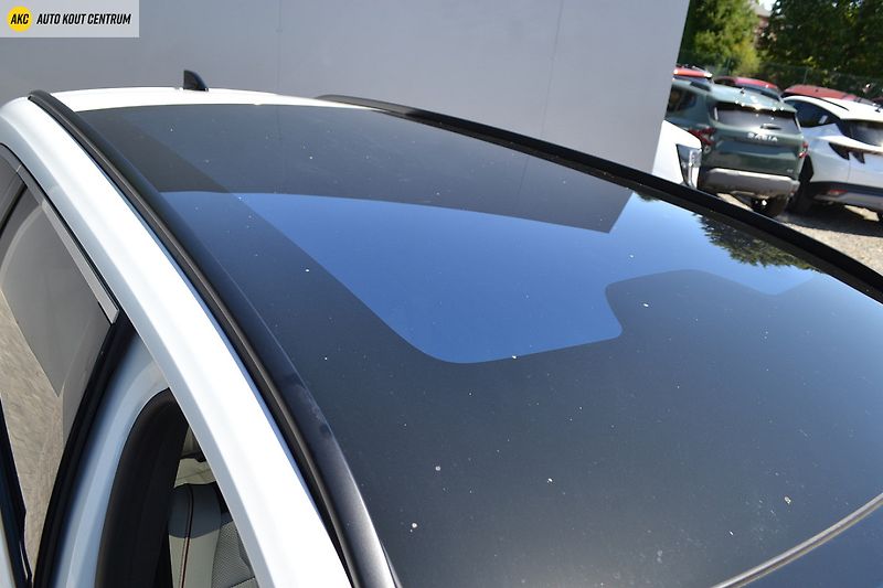 Renault Espace ICONIC E-TECH FULL HYBRID 200k - fotka 18 z 73