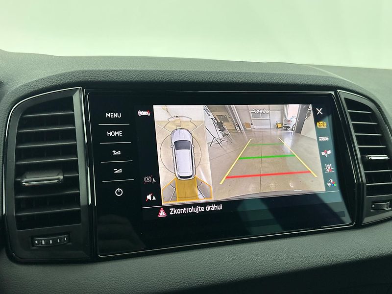 Škoda Karoq SportLine DSG - fotka 25 z 30