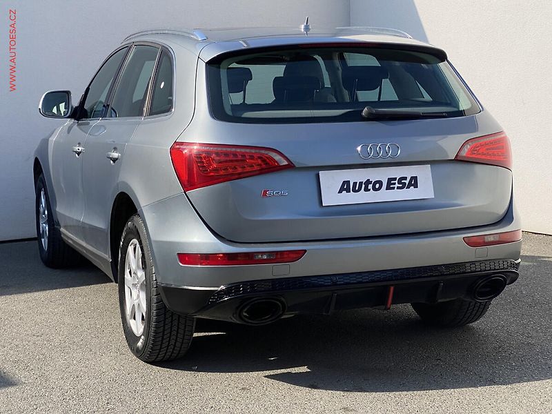Audi Q5 (2009) 2.0 TFSi quattro, AT, bixen - fotka 6 z 18
