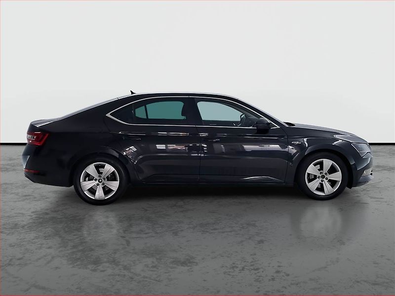 Škoda Superb (2017) Laurin&Klement 2.0 TDI 4x4 - fotka 6 z 21