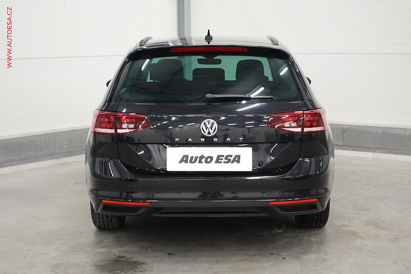 Volkswagen Passat (2020) 2.0TDi, DSG, LED, navi - fotka 5 z 22