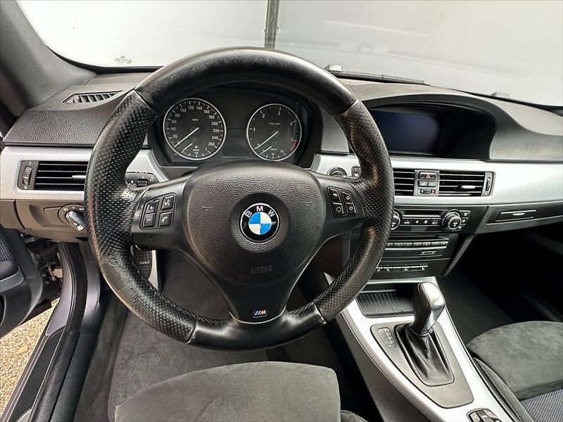 BMW Řada 3 2,0 D 130kW-AUTOMAT - fotka 18 z 38
