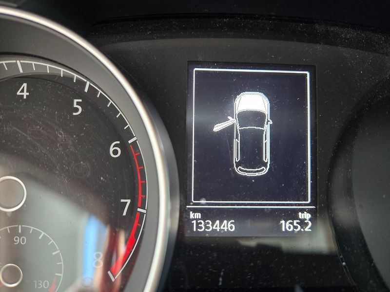 Volkswagen Golf (2019) 1.5 TSI BLUEMOTION,TOP,NAVI - fotka 11 z 28