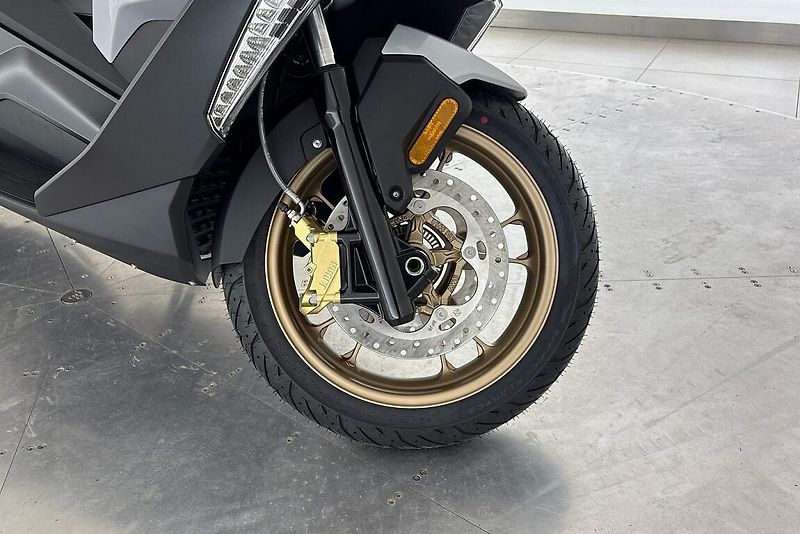 BMW C 400 GT - fotka 8 z 13