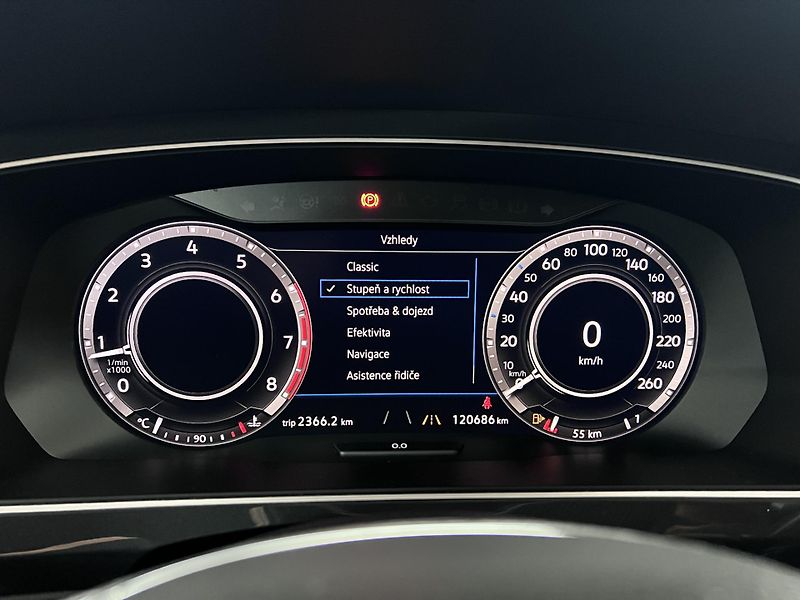 Volkswagen Tiguan 1.5 TSI 110 kW, Manuál - fotka 21 z 46