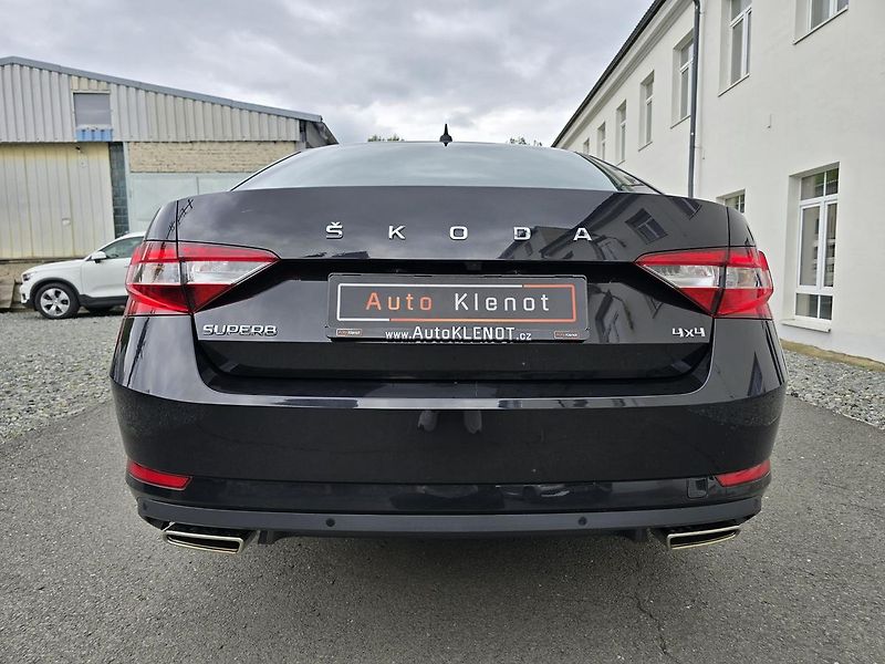 Škoda Superb 200kW 4x4 DSG WEBASTO - fotka 7 z 24