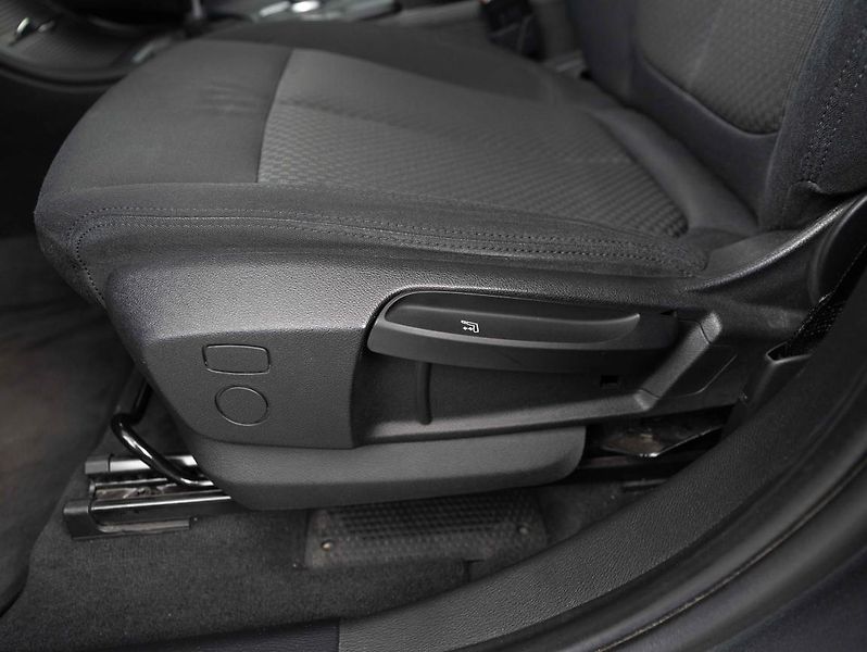 BMW Řada 2 X1 25i xDrive - fotka 21 z 22