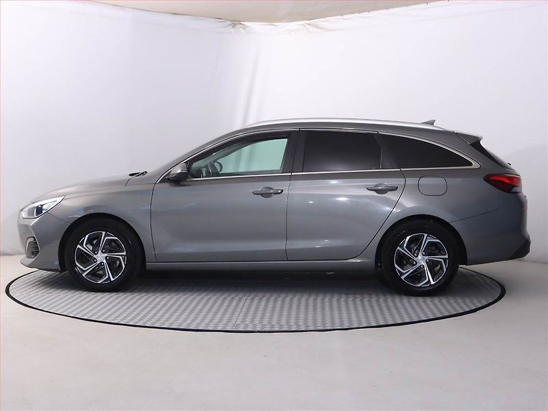 Hyundai i30 (2020) 1.6 CRDi, Automat, Serv.kniha - fotka 3 z 21
