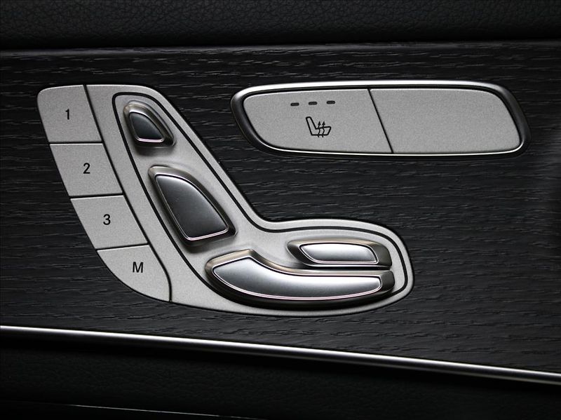 Mercedes-Benz GLC 2,0 220d 4M Paměť 360° Tažné - fotka 19 z 26