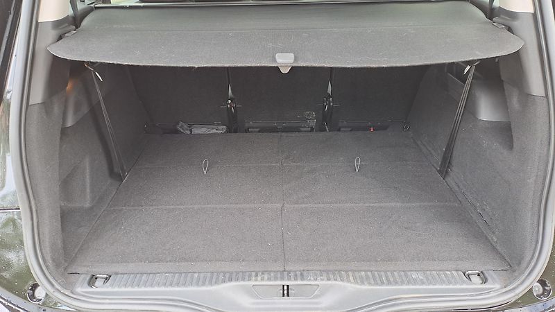 Citroën Grand C4 SpaceTourer 1.5 BlueHDi 130 S&S 7 míst - fotka 11 z 24