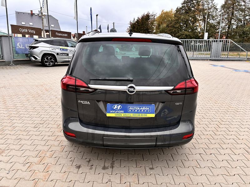 Opel Zafira Tourer 2.0CDTi 125kW AT 7MÍST - fotka 6 z 29
