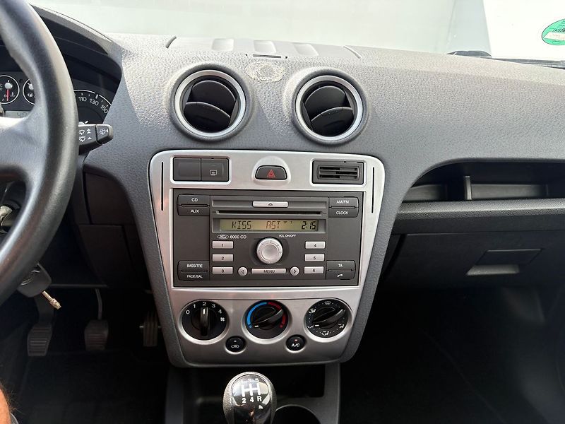 Ford Fusion 1.4, 59kW, Klima - fotka 10 z 13