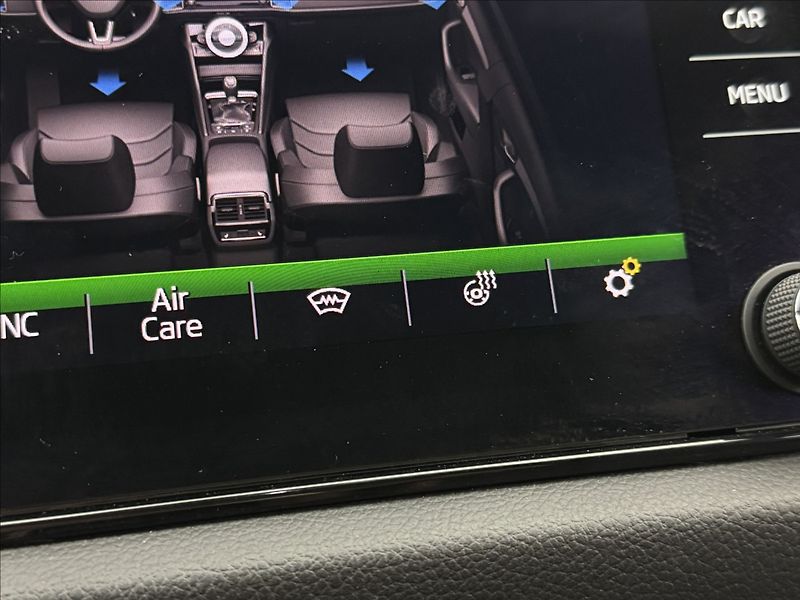 Škoda Kodiaq 2,0 RS CANTON DPH DCC 360° ČR - fotka 26 z 49