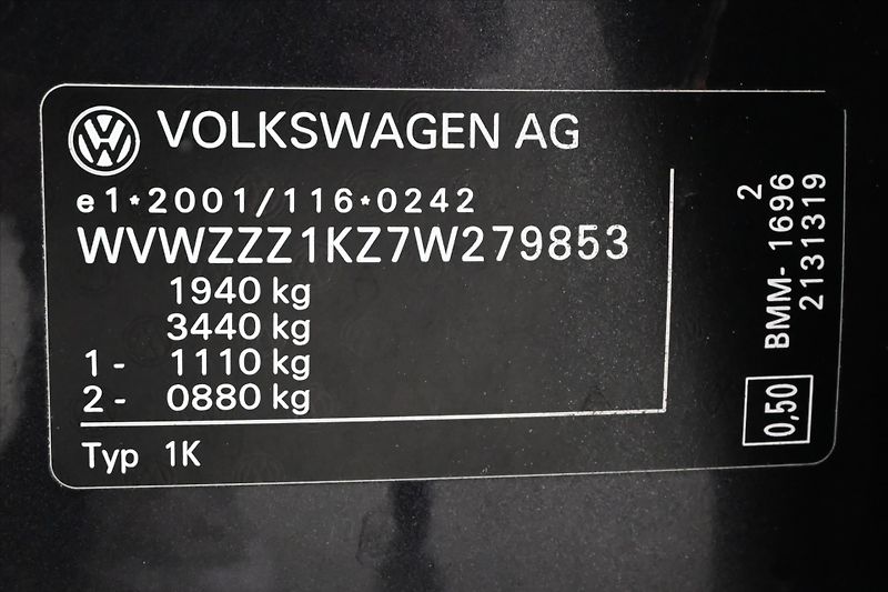 Volkswagen Golf 2,0 TDI 103 kW DSG Trend Nová - fotka 12 z 29