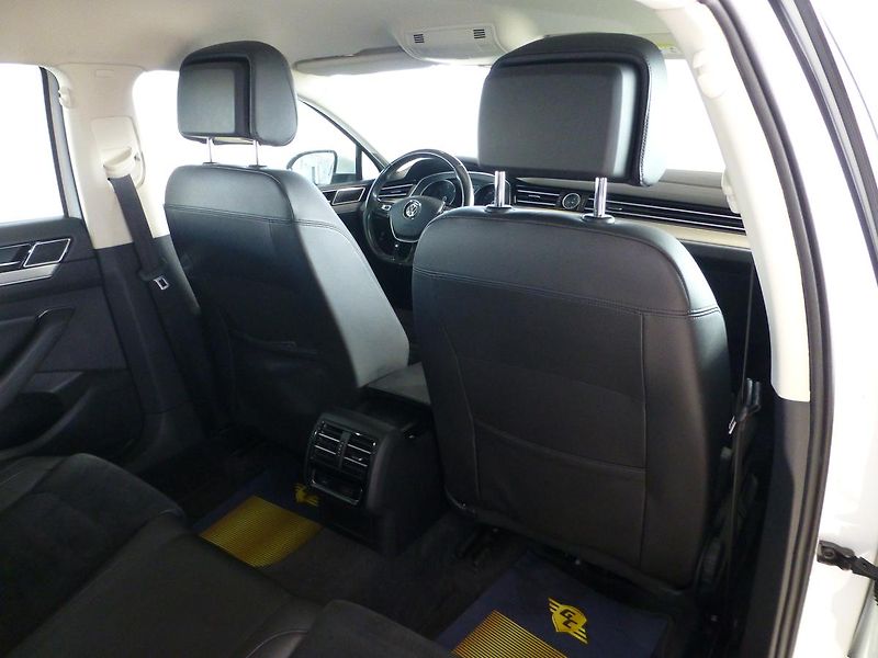 Volkswagen Passat (2017) 2,0TDI-140KW-KŮŽE*VYHŘ.SEDADLA - fotka 22 z 24