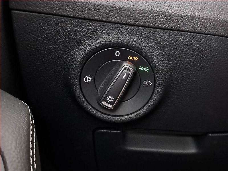 Škoda Superb (2023) 2.0 TDI - fotka 19 z 22