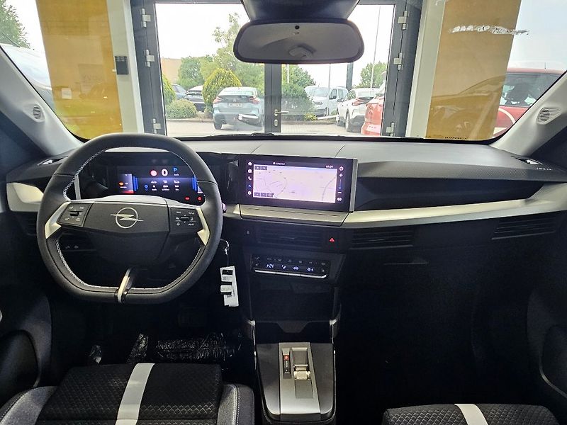 Opel Frontera (2026) Edition Hybrid 1.2 TURBO 110k - fotka 11 z 17