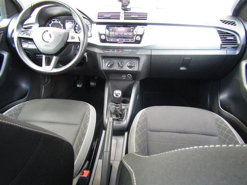 Škoda Fabia (2019) 1.0 MPI 55kW TOP QUALITY - fotka 15 z 39