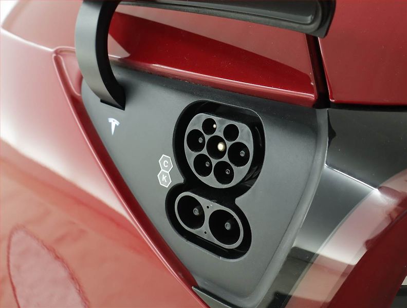 Tesla Model Y (2022) RWD LFP 60kWh, SoH 92% - fotka 20 z 20