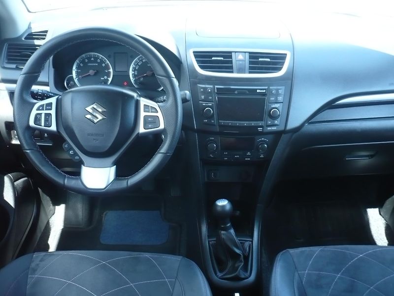 Suzuki Swift 1.2I 69Kw X-Tra Klimatizace - fotka 8 z 23
