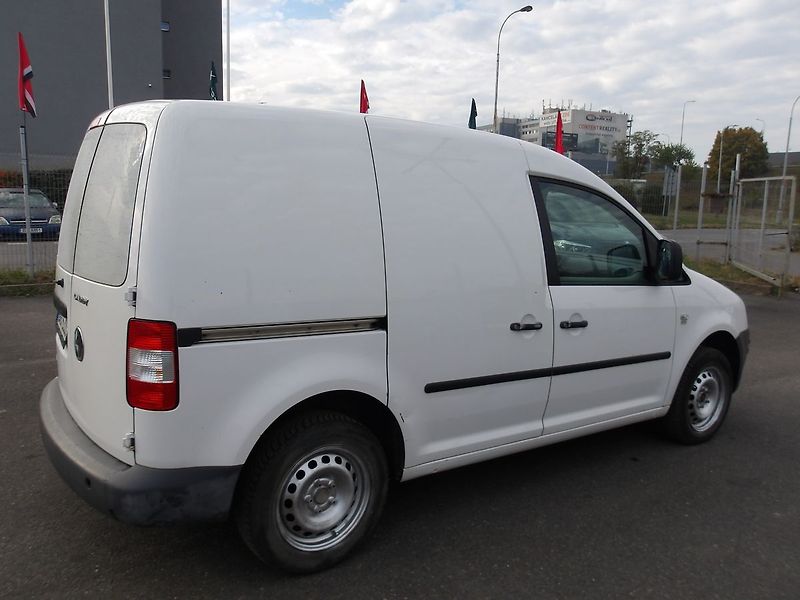 Volkswagen Caddy 1,4i  ČR JEZDÍ VÝBORNĚ ! - fotka 8 z 21