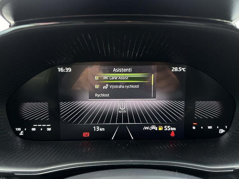 Škoda Fabia 1.0TSi 95PS LED V.Cockpit Clim - fotka 17 z 34