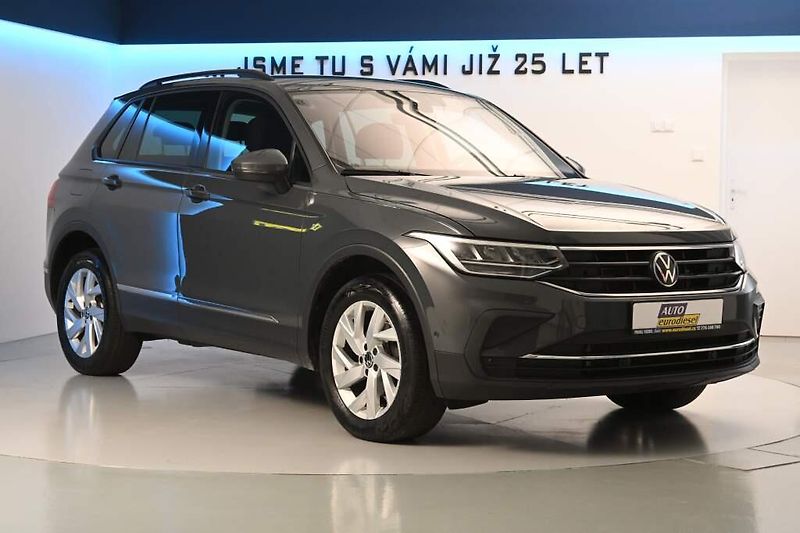 Volkswagen Tiguan (2023) 2.0 4MOTION LED DSG Life ACC T - fotka 4 z 37
