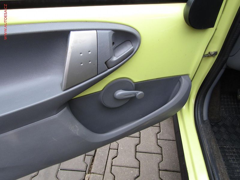 Citroën C1 (2007) 1.0i - fotka 11 z 18