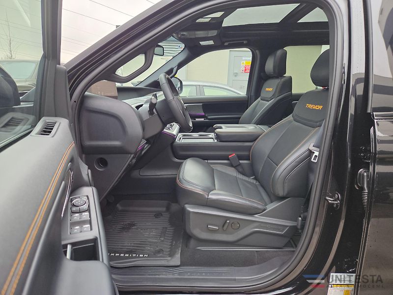 Ford Expedition (2026) 2026 Ford Expedition Tremor - fotka 7 z 16