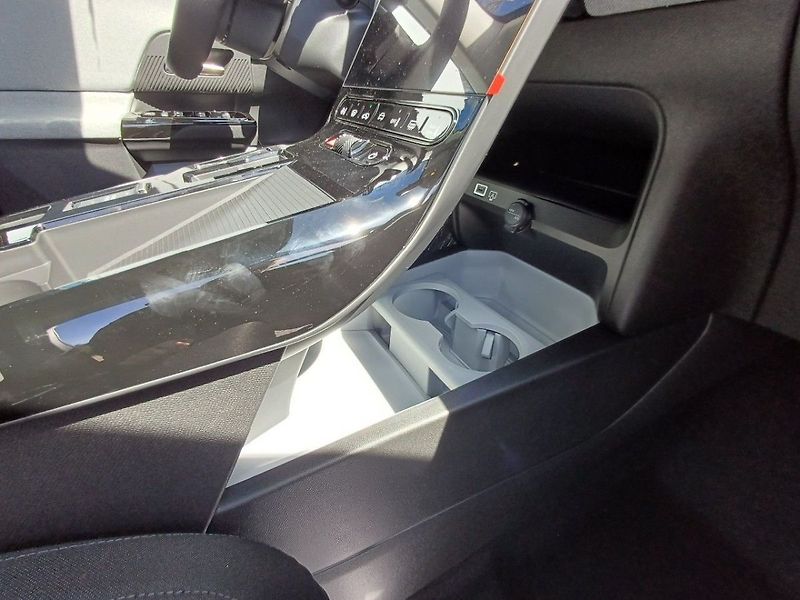 Citroën C5 Aircross YOU Hybrid 145k Automatic - fotka 20 z 28
