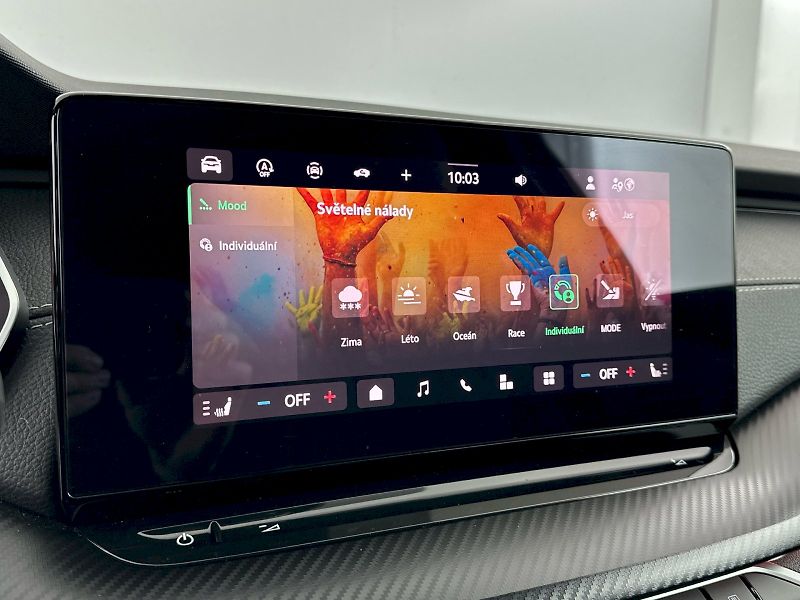 Škoda Octavia (2025) Combi DSG 1.5TSI 110kW SportLi - fotka 18 z 33