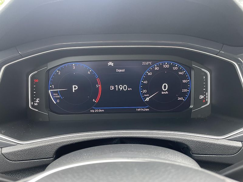 Volkswagen T-Roc (2019) 2.0 TDI 110 kW DSG SPORT - fotka 19 z 34