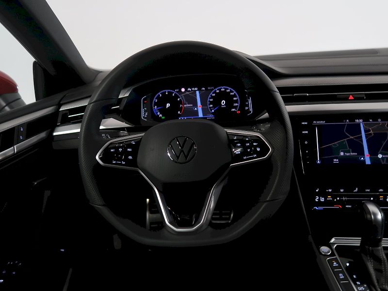 Volkswagen Arteon (2022) SB R-LINE 2.0TSI 206KW 4x4 DSG - fotka 18 z 42