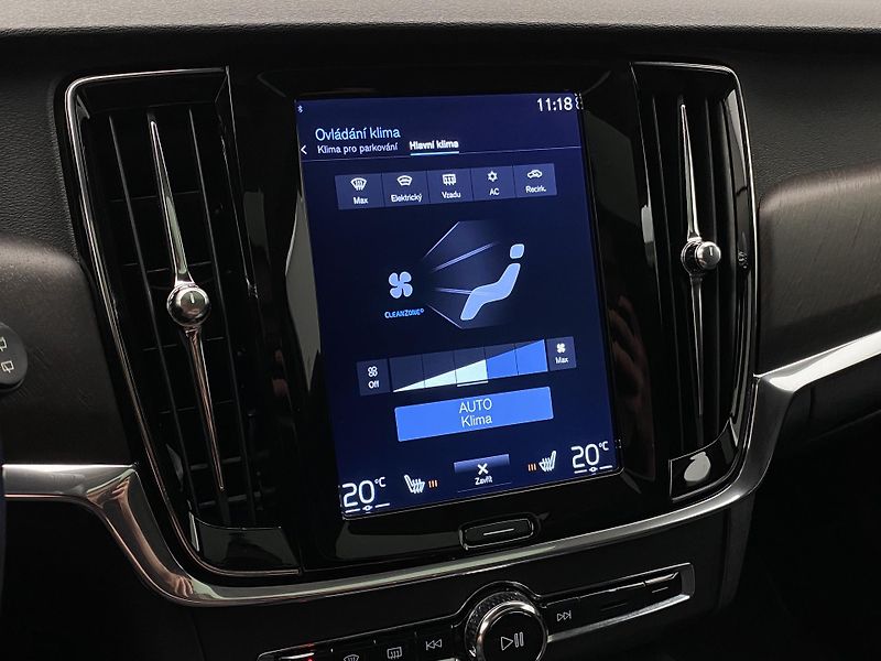 Volvo V90 CC T5 AWD MOMENTUM REZERVACE - fotka 43 z 46