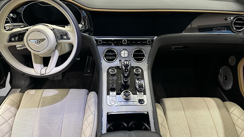 Bentley Continental GTC - fotka 9 z 11