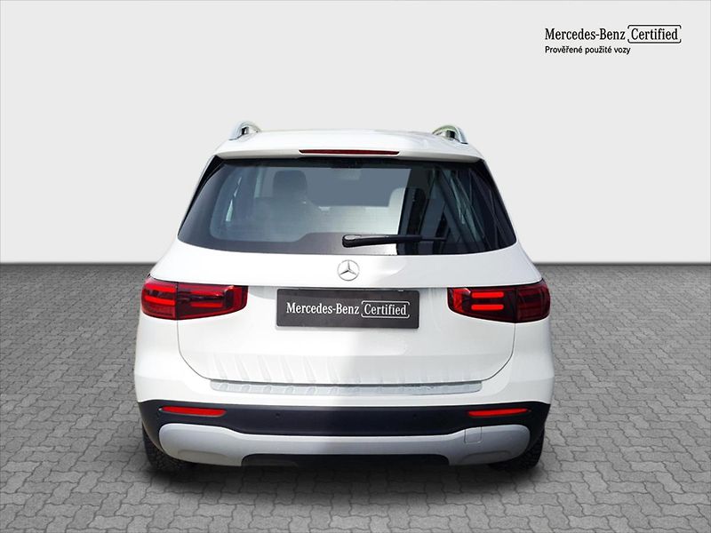 Mercedes-Benz GLB 220 4MATIC - fotka 4 z 22