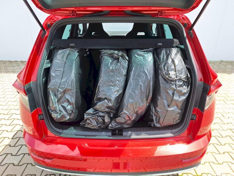 Škoda Karoq (2020) 1.5 TSI / 110 kW / 7DSG / SPOR - fotka 11 z 35