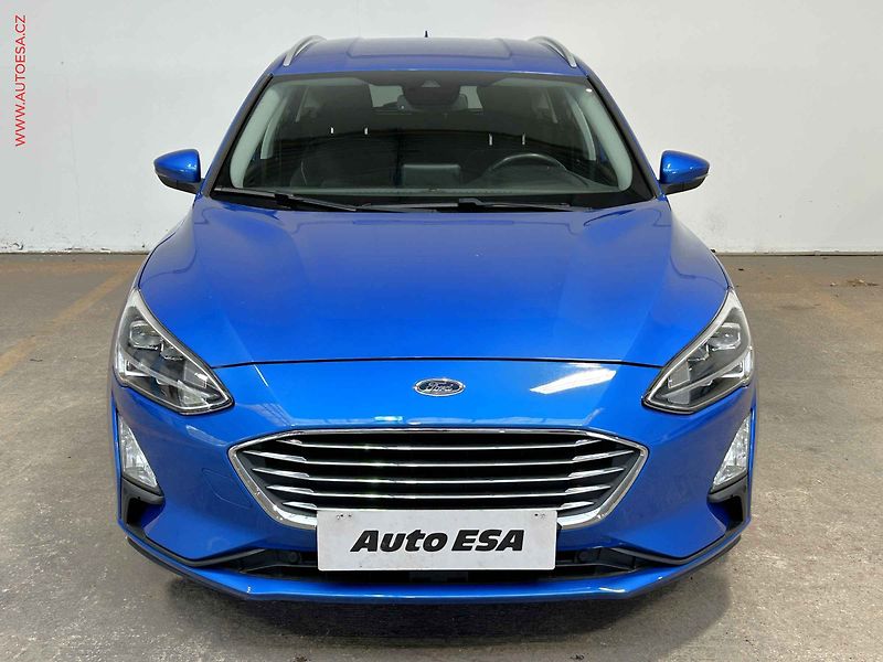 Ford Focus (2019) 1.0 EB, Titanium, AT, LED - fotka 2 z 17