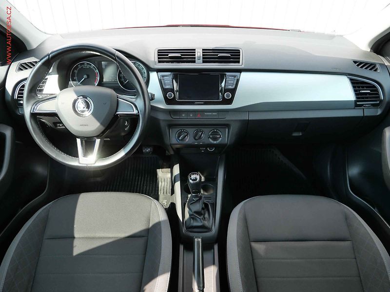Škoda Fabia (2019) 1.0 TSi, 2.maj,ČR, Ambition - fotka 8 z 18