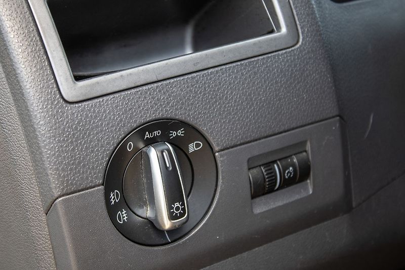 Volkswagen Caravelle 4Motion 2.0 BITDI - fotka 24 z 40
