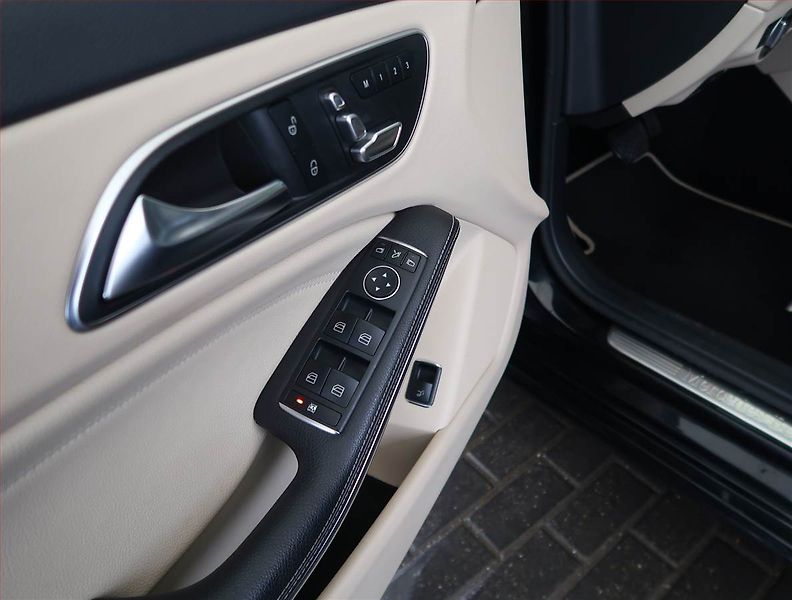 Mercedes-Benz CLA (2018) Urban 220 CDI, Automat - fotka 19 z 24