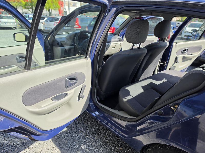 Renault Thalia 1.4 i  - fotka 9 z 22
