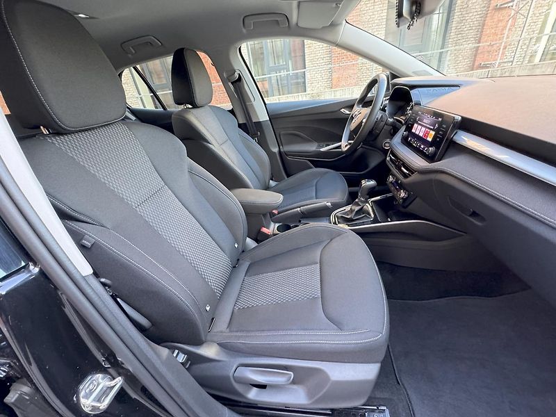 Škoda Fabia (2024) Style Plus 1,0 TSI 81 KW AUT - fotka 15 z 25