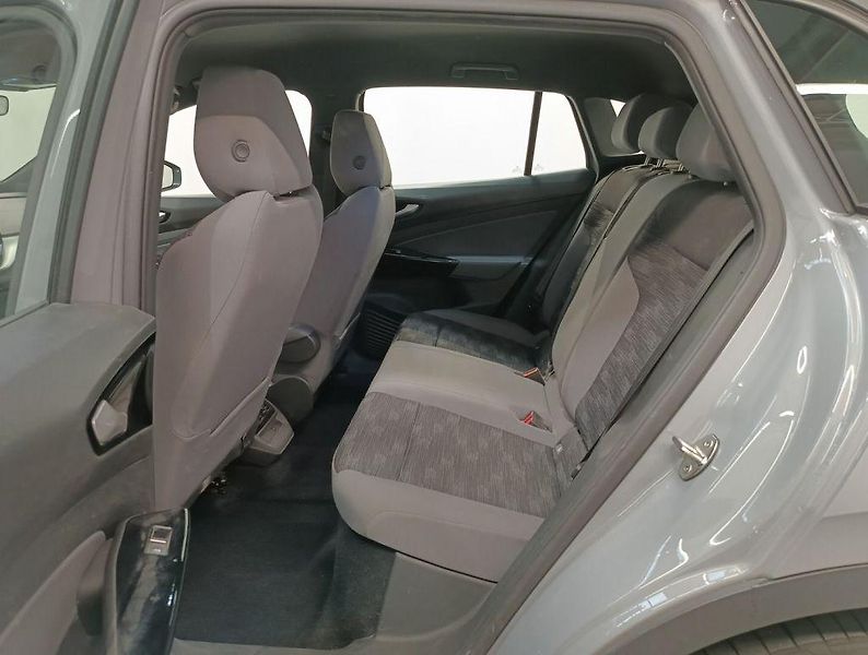 Volkswagen ID.4 150kW SOH 95%     PŘIPRAVUJEME - fotka 7 z 9