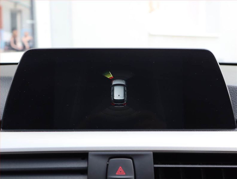 BMW Řada 3 (2019) 318 d, Automat, Serv.kniha - fotka 19 z 19