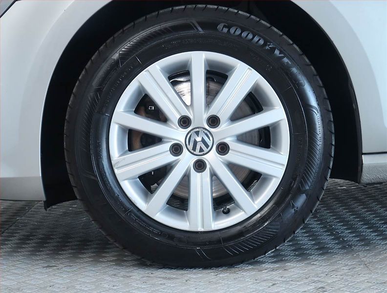 Volkswagen Golf (2014) 1.2 TSI, Tempomat - fotka 13 z 15