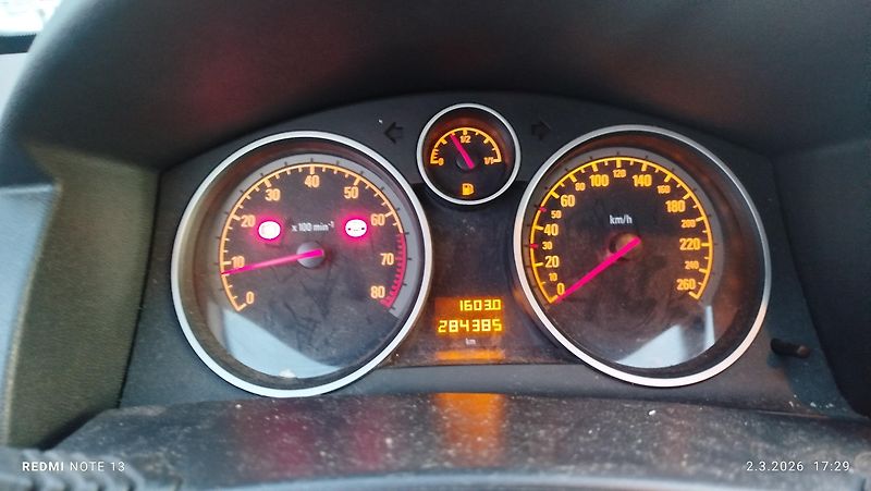 Opel Astra (2007) 1.6 16v   BEZ KOROZE - fotka 6 z 14